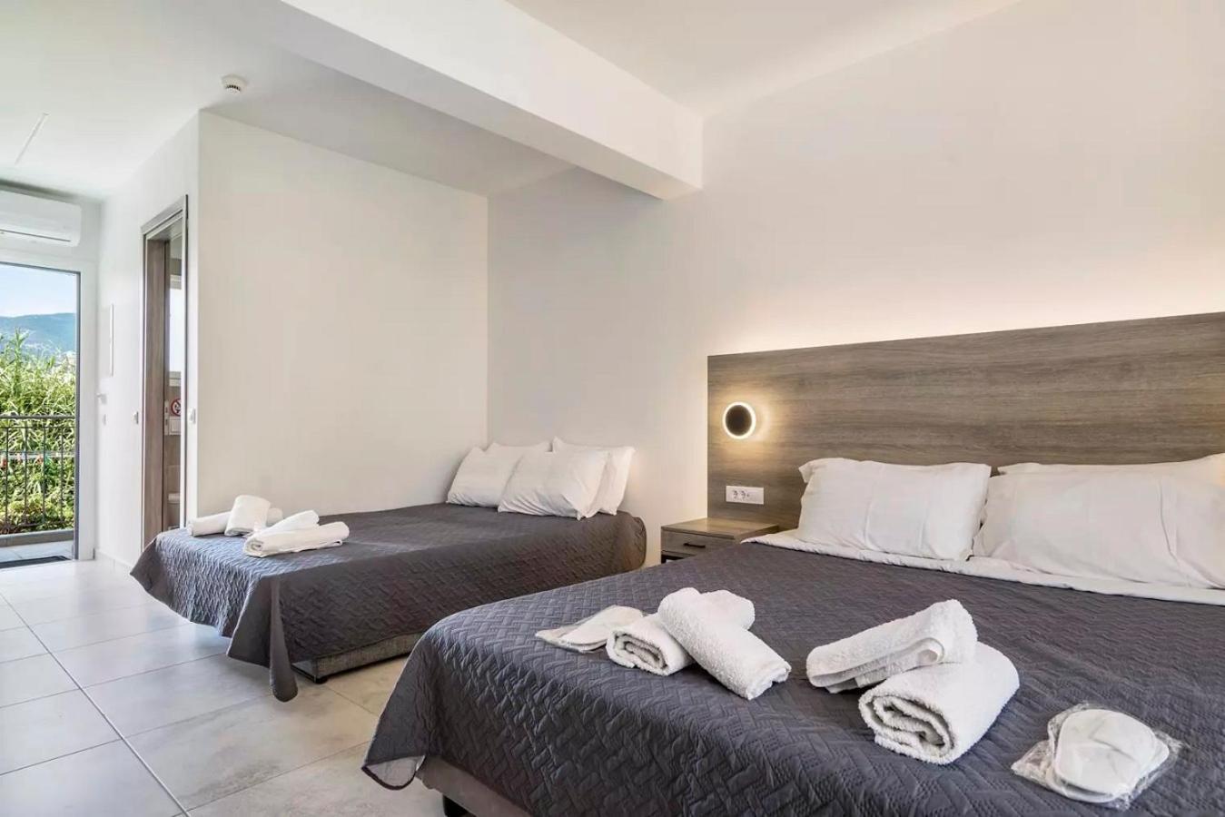 Papatsas Center Houses Нідрі Екстер'єр фото